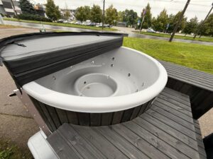 Stiklašķiedras kubls Ø200 cm uz piekabes – skats no augšas