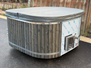 Kvadrātveida akrila kubls ar integrēto krāsni 200×200 cm
