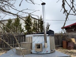 Stiklašķiedras kubls ar integrēto krāsni, hidromasāžu un LED apgaismojumu Ø200 cm