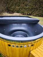 Hidromasāžas un gaisa masāžas sprauslas stiklašķiedras kublā