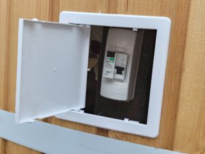Noplūdes drošinātājs stiklašķiedras kublam drošai lietošanai